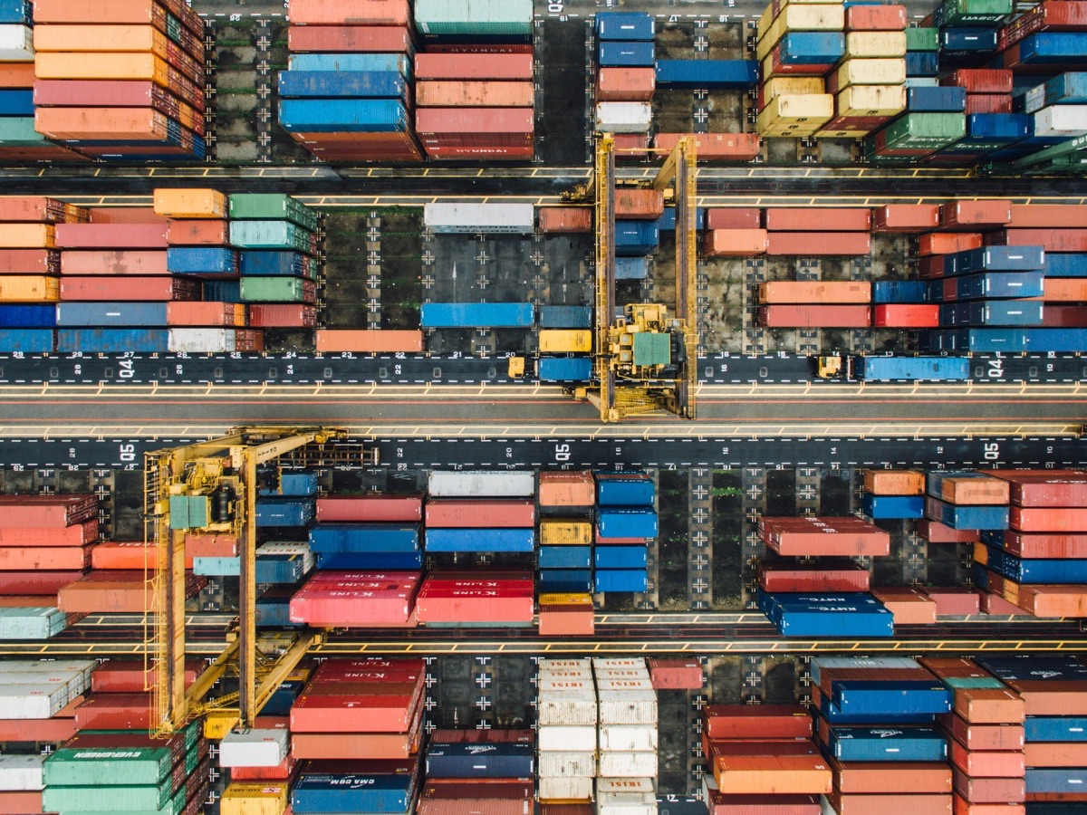Distribution and wholesale industry
