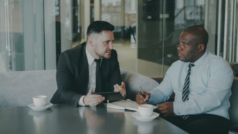 Business Valuation Methods That Resolve M&A Pricing Gaps