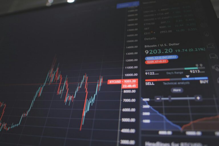 Competitive Intelligence: 4 Principles Every Business Needs